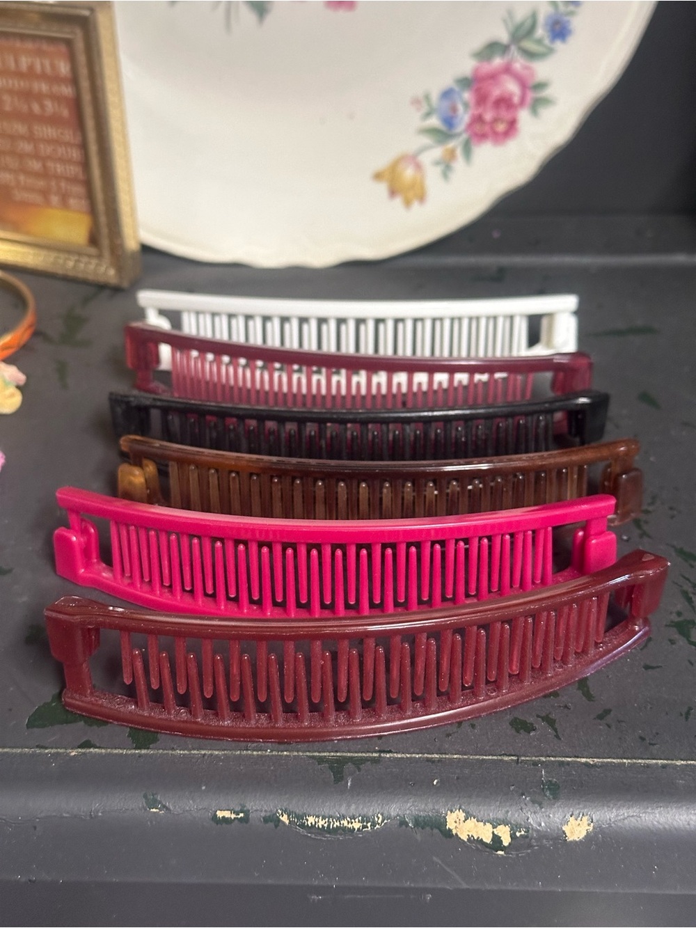 6 Vintage 80s/90s Plastic Banana Hair Clips Clincher Combs Acessories Pony Tail